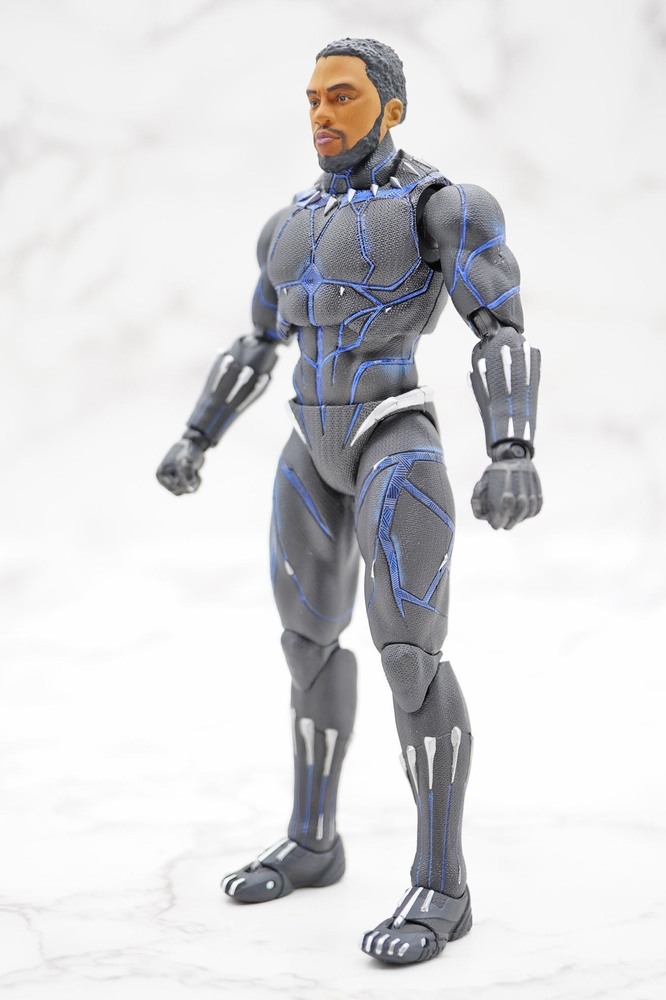 S.H.フィギュアーツ ブラックパンサー -キング・オブ・ワカンダ