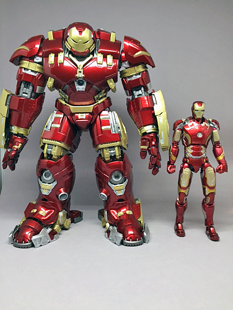 MAFEX No.020 ハルクバスターアベンジャーズ/エイジ・オブ・ウルトロン Avengers: Age of Ultron MAFEX No.020 Hulkbuster Action Figure