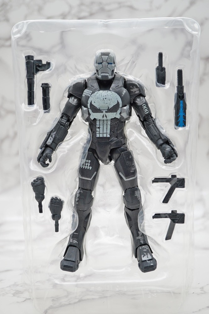 アウトレット 美品 パニッシャー ウォーマシンアーマー VGM33-D28